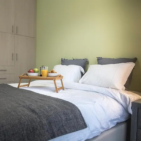 Appartement Petralona Downtown *